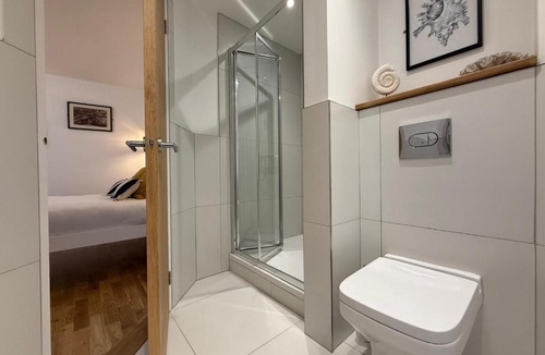 Cliftonville Apartment | Gresham