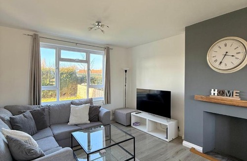 Cribbs Causeway Apartment | Grey haven - Central & 5 min from Southmead Hospital