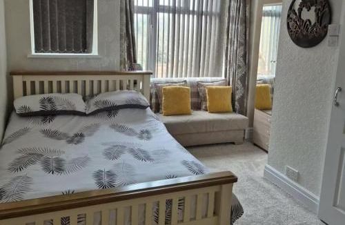 Bispham Apartment | Ground Floor Studio Apartment at Sea-Cote