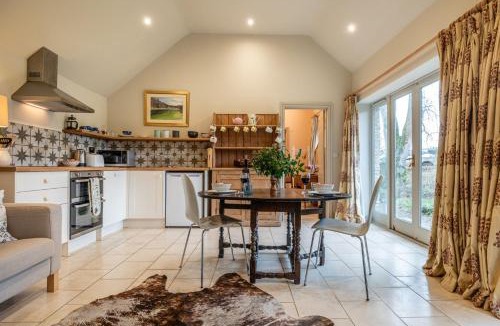 Great Rollright House | Guddlebrook Two