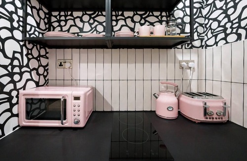 Homerton Hotel | Guestready - Hackney Studios