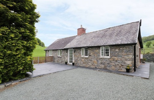Llanfair Caereinion Cottage | Hafan: A Charming Retreat in Llanerfyl