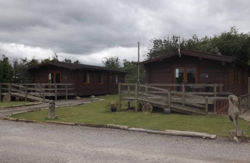 Offenham Cabin | Hand built log cabin at Avonvale Holiday Lodges