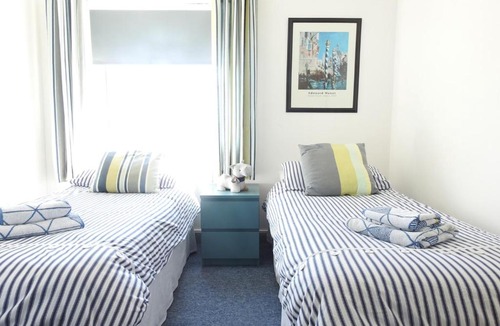 Gosport Apartment | Harbour View 4