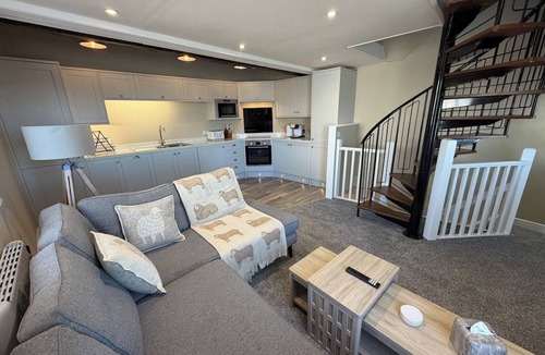 Whitehaven Apartment | Harbourside Duplex Apartment - 1 Bedroom