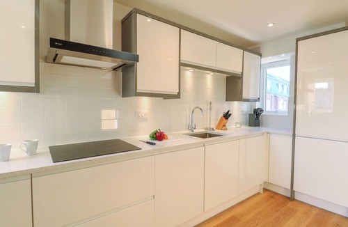Weymouth Cottage | HARBOURSIDE HAVEN APARTMENT 3, family friendly in Weymouth