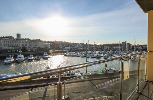 Weymouth Cottage | HARBOURSIDE HAVEN APARTMENT 3, family friendly in Weymouth