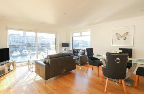 Weymouth Apartment | Harbourside Haven Apartment 3
