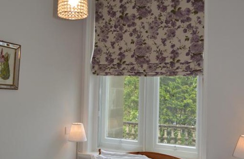 Wormhill House | Hargate Hall - Bakewell