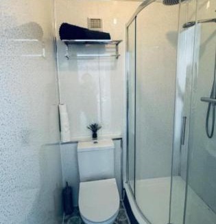 Stainburn Apartment | Harrington House - Perfect for contractors Sleeps 15