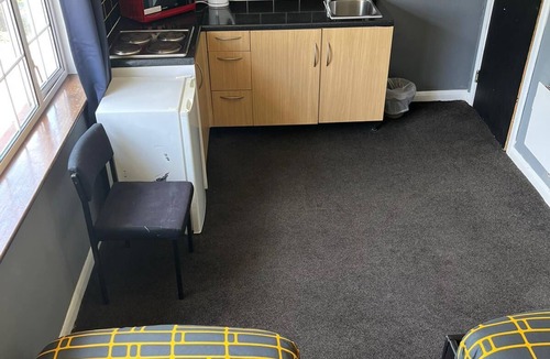 Hatfield House | Hatfield's Cheapest Rooms