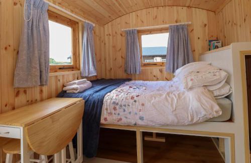 Welney House | Hazel