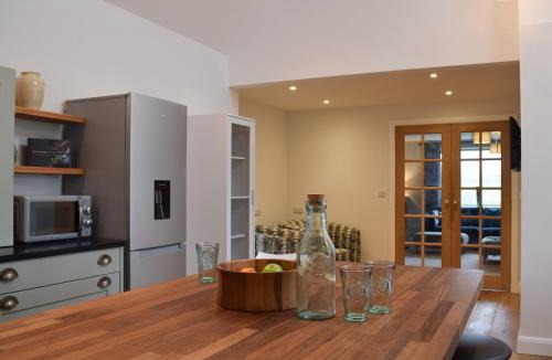 Summerbridge House | Heather Lea