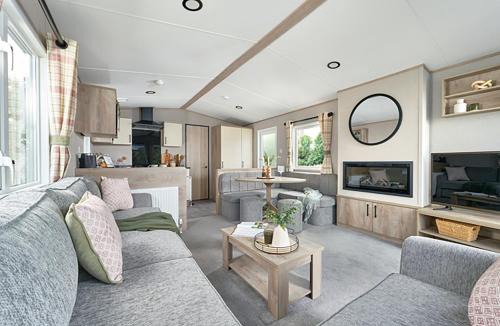 Bishop Auckland House | Heather View Essential Clover Caravan 6