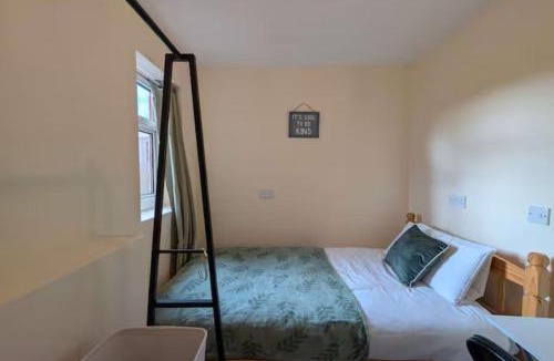 Yeading House | Heathrow Contractor Housing