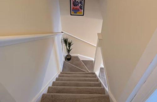 Yeading House | Heathrow Contractor Housing