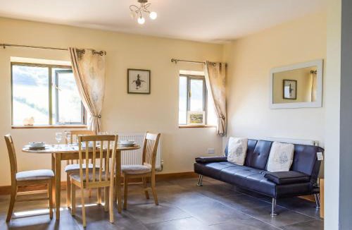 Tirabad House | Heyope Cottage