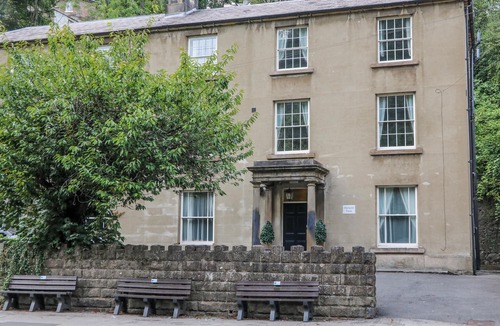Matlock Bath Cottage | HIGH TOR, pet friendly, with a garden in Matlock Bath