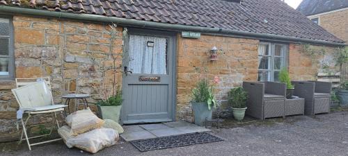 Norton Sub Hamdon House | Higher Barton Guest room
