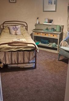 Norton Sub Hamdon House | Higher Barton Guest room
