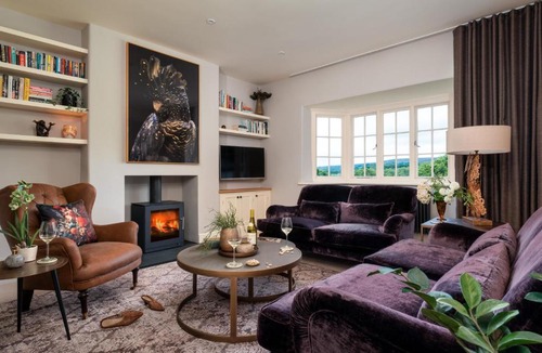 Lustleigh House | Higher Mapstone Luxury Dartmoor Retreat with Hot Tub, Views and Games Barn