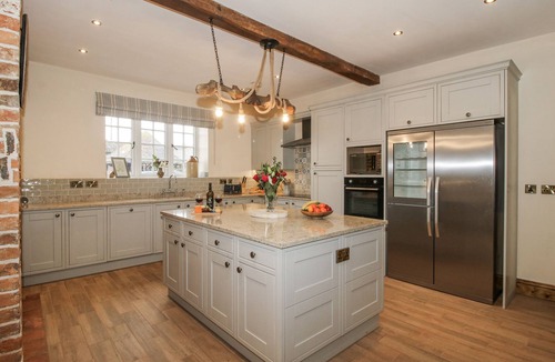 Wall-under-heywood House | HIGHFIELDS FARM, pet friendly, luxury holiday cottage in Much Wenlock