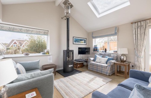 Mumbles House | Highview, extended 2 bedroom house, with view, near coast path