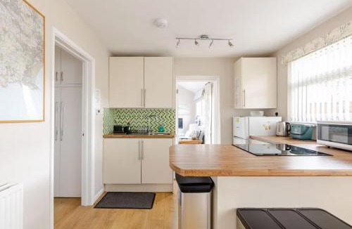 Mumbles House | Highview, extended 2 bedroom house, with view, near coast path