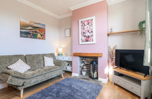 Ashbourne House | Hill View Cottage