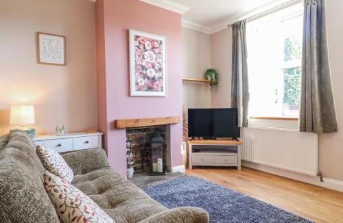 Ashbourne House | Hill View Cottage