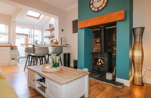 Ashbourne House | Hill View Cottage