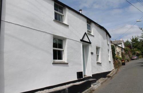 Egloshayle House | Hillside Cottage