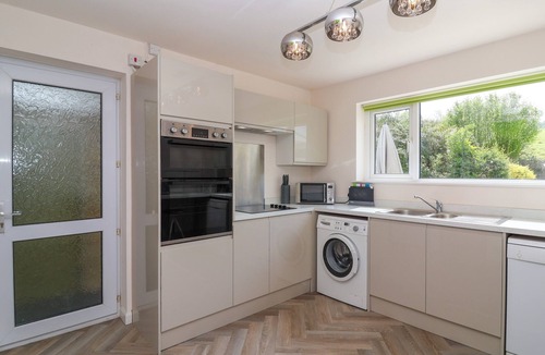 Mangotsfield Cottage | Hillside