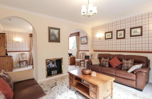 Gorstan House | Holly Cottage
