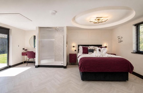 Selby Apartment | Holly Tree Luxury Lodge