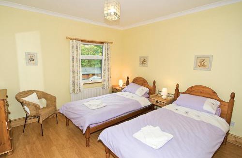 Cheddleton House | Hollybush Cottage - E2800