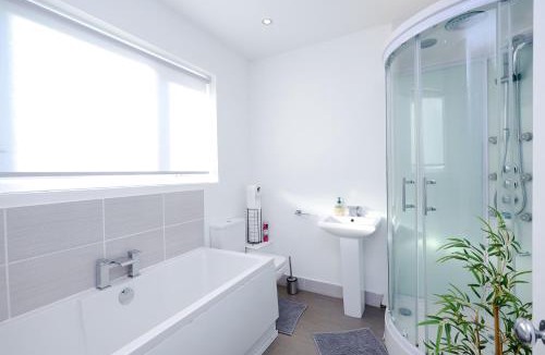 Middleton House | Hope Deluxe King Bedroom Manchester