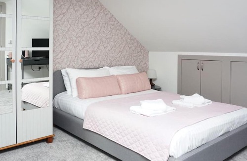 Oxford Apartment | Horizon House, Modern Studio Flat, Free Street Parking Space, Oxford