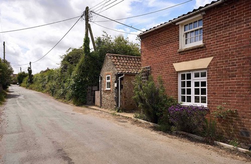 Burnham Overy Staithe Apartment | Host & Stay | Teal Cottage
