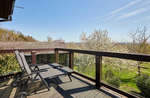 Belton Ski Chalet | Host & Stay - Beech Lodge
