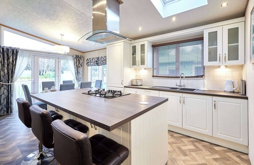 Allerthorpe Ski Chalet | Host & Stay | Bramble Lodge