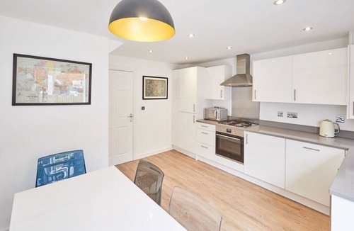 Durham House | Host & Stay | Castle View
