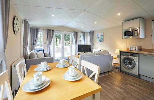 Allerthorpe Ski Chalet | Host & Stay | Fairview Lodge