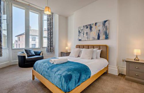 Malvern Apartment | Host & Stay Flat 1 Club Chambers