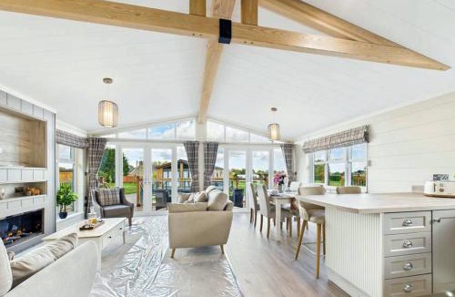 Cherry Burton House | Host & Stay - Highland Cottage