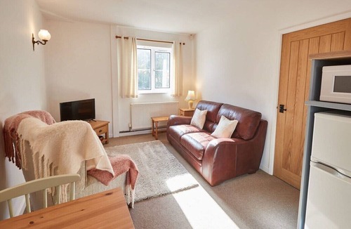 Sewerby House | Host & Stay | Horseshoe Cottage