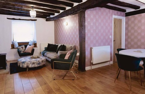 Pickering Apartment | Host & Stay | Iris Cottage
