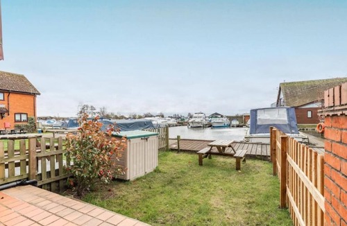 Horning House | Host & Stay | Kingsmere