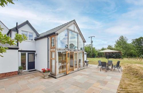 Mathon House | Host & Stay - Merrow Cottage