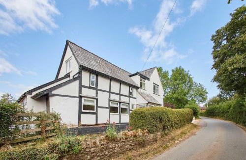 Mathon House | Host & Stay - Merrow Cottage